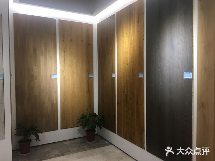 faus地板(居然之家光谷店)图片