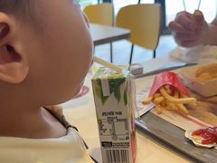 -麦当劳(保利若比邻店)