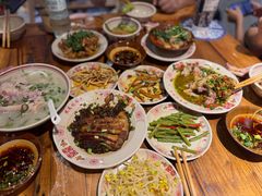 -老方桌烂蹄花川菜馆(九龙坡店)