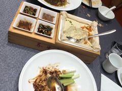 -连鹭海鲜·海肠捞饭·海胆饭(星海店)