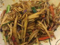 -缪氏川菜(丰盛町店)