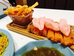 吉列猪扒拼薯条-龙记香港茶餐厅(久光百货店)