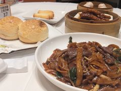 干炒牛河-稻香酒家·34年老字号·港式粤菜(汉街店)