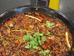 -鸿顺老铁锅美蛙鱼府(解放碑店)