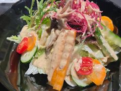 -山川小町·极番烧肉(新地假日广场店)