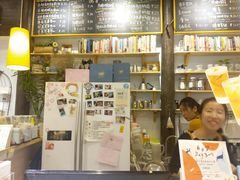 -猫的天空之城概念书店(杭州南宋御街店)