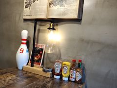 -HIGH FIVE哈福手工汉堡(桂林路店)