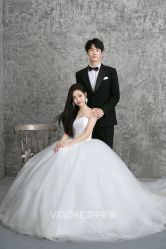 -雪中彩影婚纱摄影·微光艺术中心