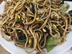 -钢阳酸菜红烧牛肉面(季乐路店)