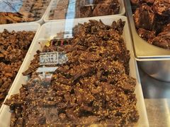 -鑫记婆婆兔·成都特产·兔头手撕兔(太古里店)