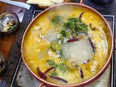 -三锅莊·牦牛肉火锅·香格里拉特色藏餐宴请餐厅(菱角塘路店)
