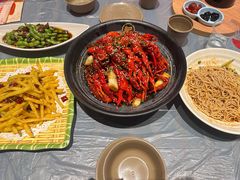 -肥肥虾庄·金牌油焖大虾(杨园滨江时代walk店)