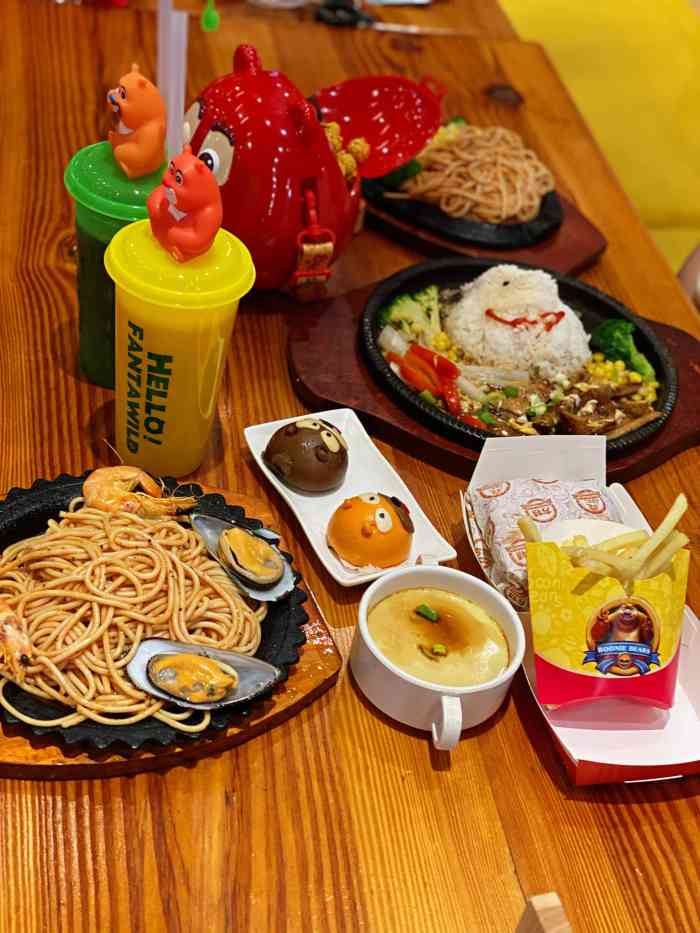 就冲着九点的烟火92去的,三点半左右到景-大众点评