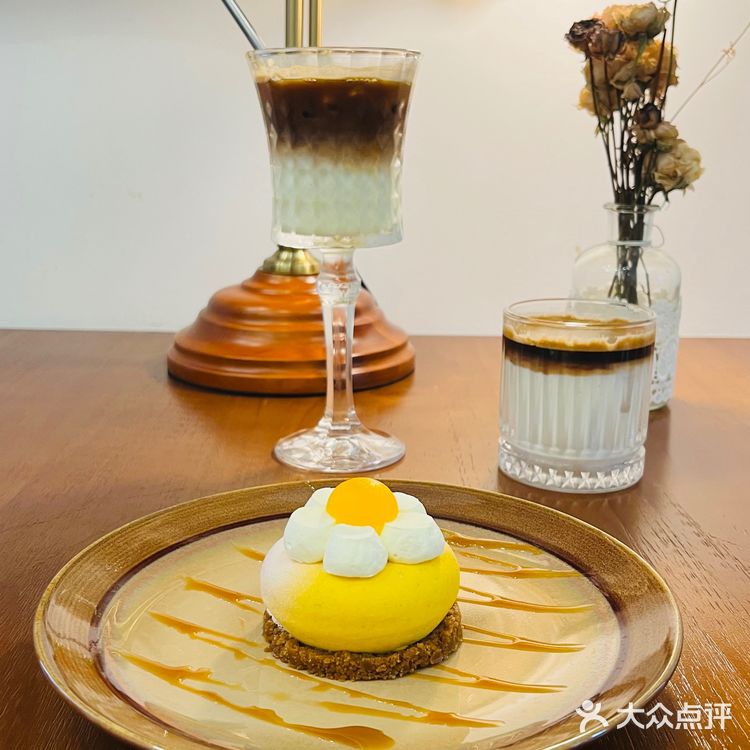 青岛老巷里的咖啡时光|藏在街角的 莫奈花园 咖啡馆