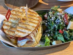 俱乐部贝果-Catch Bagel(芳草地店)