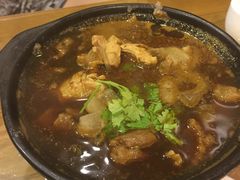 -三鞭一花·独一处·元英砂锅(海光寺店)