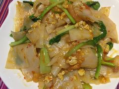 -香巴拉云南餐厅(华莱坞店)