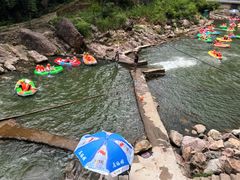 -安吉龙王山峡谷漂流