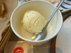 -必胜客(尹山湖歌林公园店)