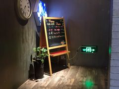 -JINNS锦时 steak&pizza(浸信会礼拜堂旧址店)