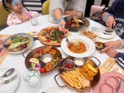 -奈尔宝家庭中心·亲子餐厅(鄞州万达店)