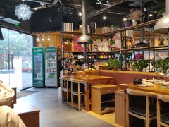大堂-万兴佳烤肉·长白山老味道(东岸里店)