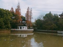 -汇龙潭