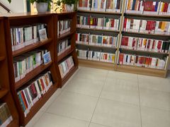 -上海市静安区图书馆(新闸路馆)