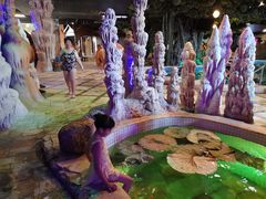 -泉城欧乐堡戏水湾艺术养生温泉