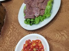 猪腰-濠轩阁特色生蚝火锅(水湾路店)