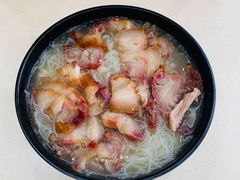 叉烧米粉-鑫馨餐厅