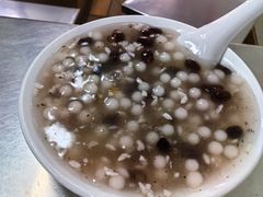 -芳婆糕团店(王府大街店)
