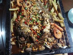 -东来菜馆•手抓海鲜家常菜•海鲜锅贴(鸽子窝店)