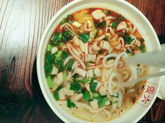 -遵义虾子张六羊肉粉(地王店)