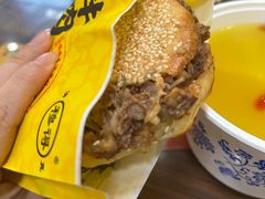-穆得·老周家牛肉烧饼(普利街店)