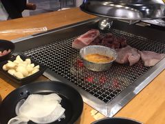 -肉甲韩国木炭烤肉(新壹街1店)
