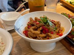 -小镇大厨新概念复合中餐厅(万达广场大连高新店)