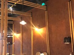 大堂-十三式重庆江湖菜(金茂览秀城店)