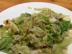 爆炒牛心菜-新興传承烤鸭