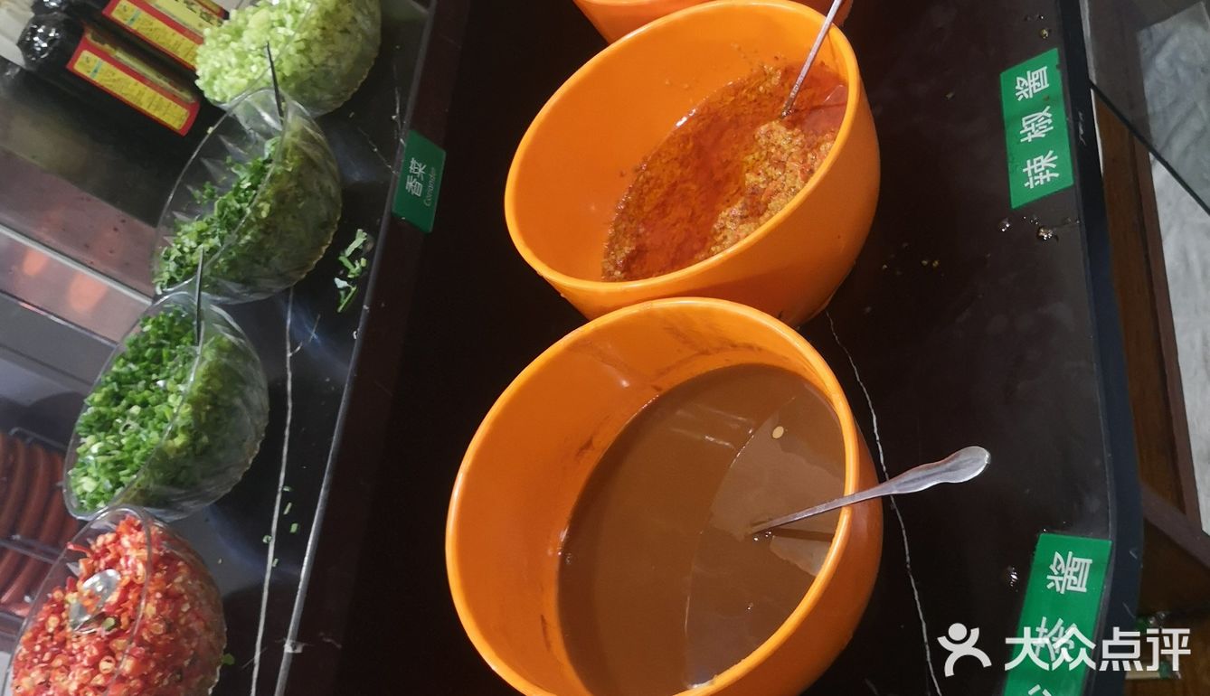 环境一般，但是味道挺好，去的早不用排队