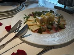 -Mogul Eatery·大亨餐酒馆