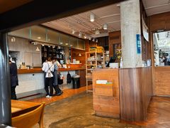 -ROAST coffee & eatery