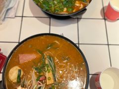 -肥汁米蘭香港米线(长宁来福士店)