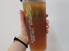 顶东招牌一颗柠檬-顶东面包花园·生日蛋糕(世博店)