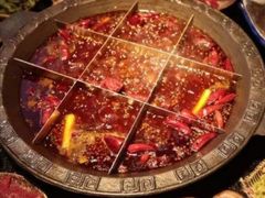 重庆九宫格麻辣红锅-梯坎老火锅(天禧店)