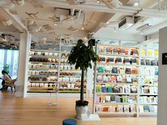 -猫的天空之城概念书店(北戴河蔚蓝海岸店)