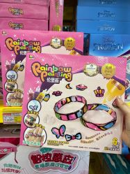 -卡通派潮品玩具折扣仓(青岛新城吾悦广场店)