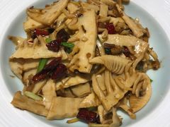 外婆菜炒版纳甜竹笋-云尊府云南菜(华宇购物中心店)