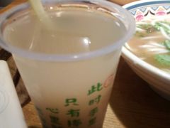 -鑫花溪牛肉米粉(人民广场店)