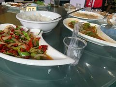 -覃记海鲜美食餐厅